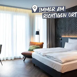 Loginn Airport 4*, Berlin Almanya