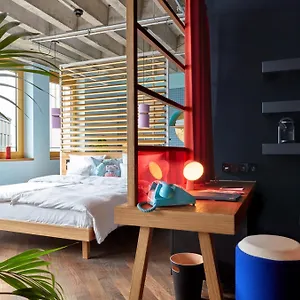 4* Hotel 25hours The Circle