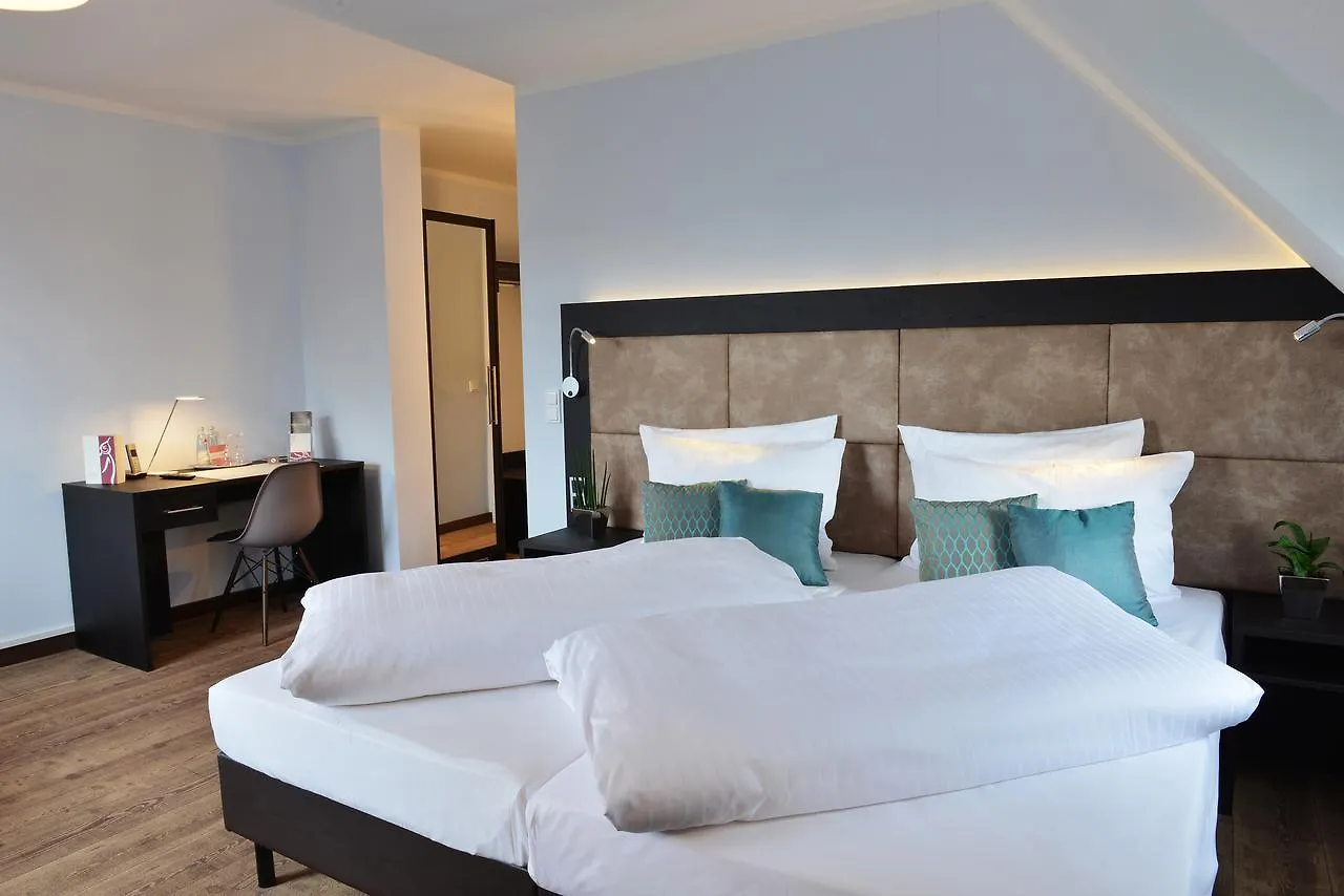 Uhu Gaestehaus Superior Colonia Hotel