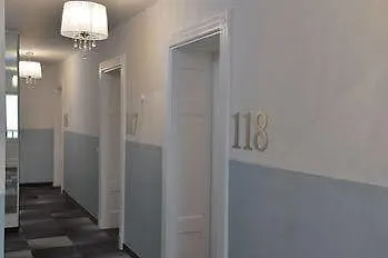 Uhu Gaestehaus Superior Köln Szálloda