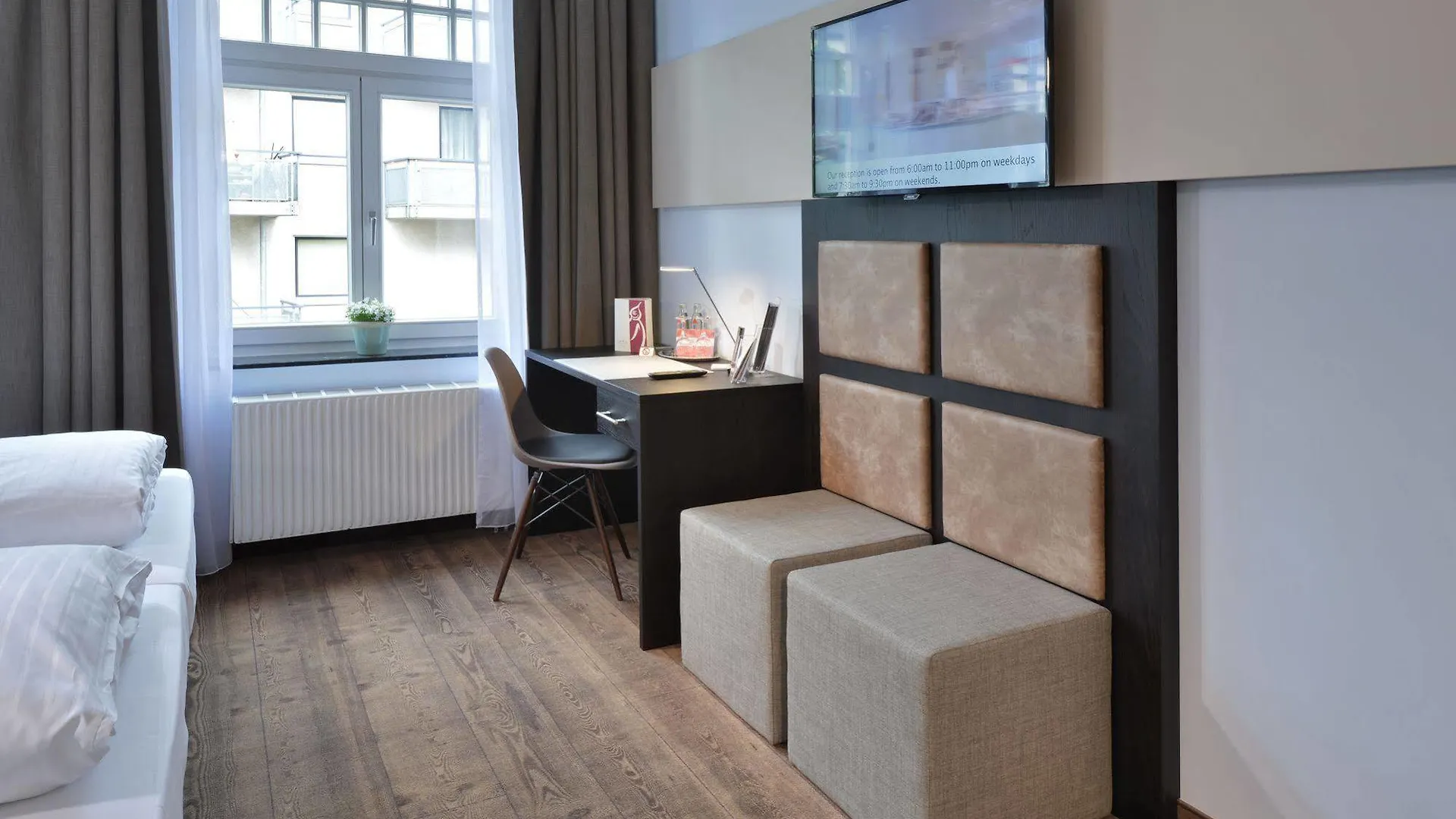 Szálloda Uhu Gaestehaus Superior Köln