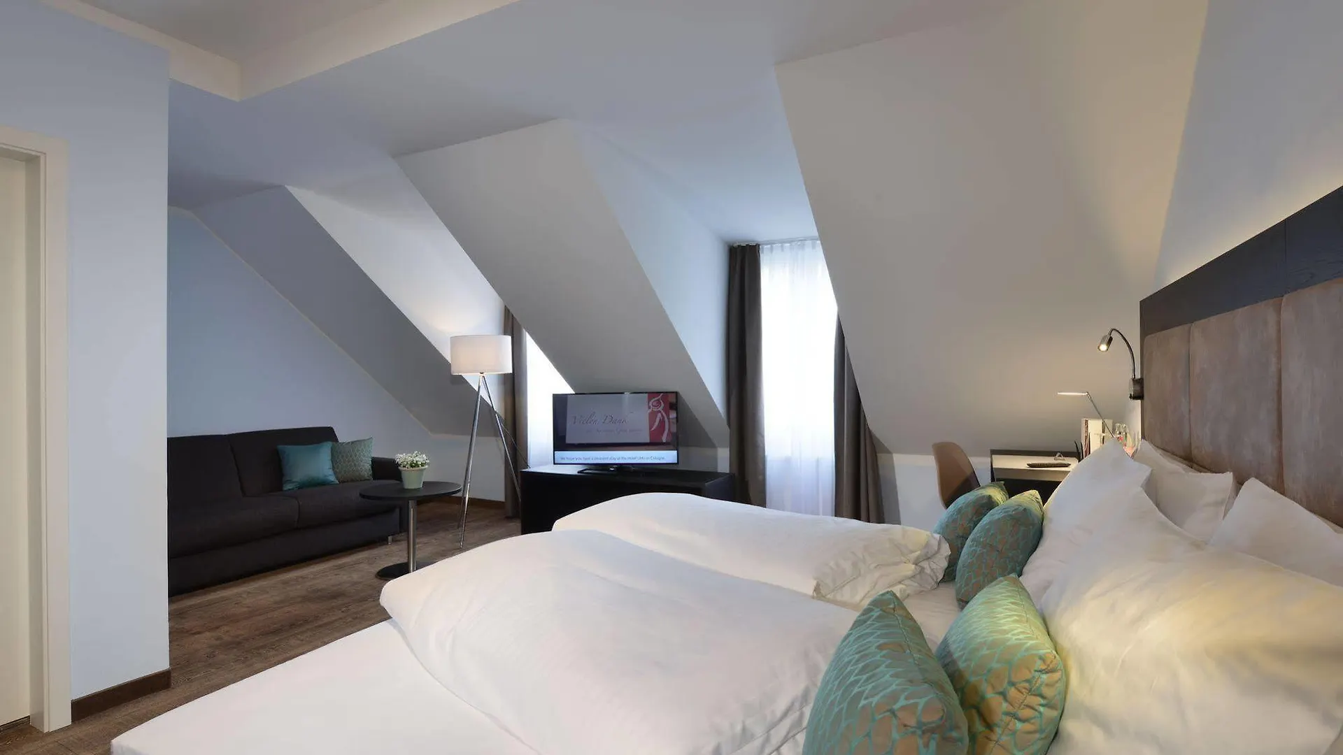 Szálloda Uhu Gaestehaus Superior Köln